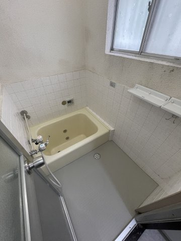 長尾町２丁目貸家の浴室