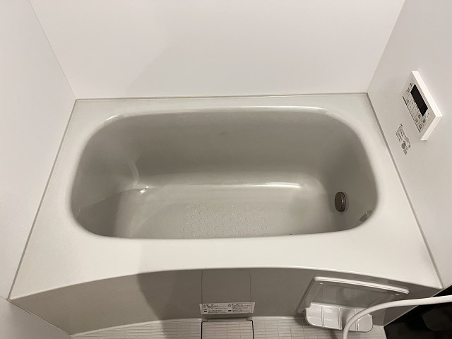 尼崎市北大物町のアパートの浴室