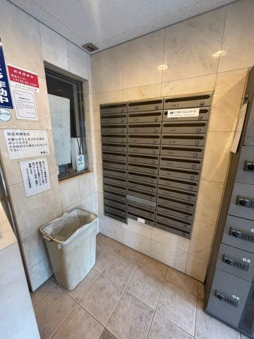 サンテミリオン目白台のエントランス