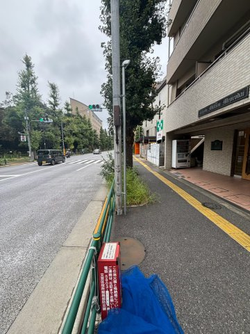 サンテミリオン目白台の駐車場
