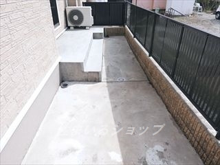 ティ・シュティル　Ⅰ番館の庭