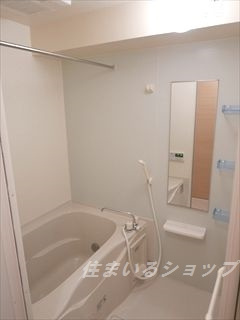 ティ・シュティル　Ⅰ番館の浴室|追い焚き・浴室暖房乾燥機あり