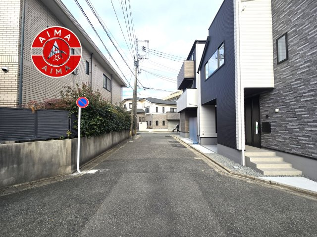 福岡市早良区南庄3丁目第2-2棟（1号棟）の前面道路含む現地写真|前面道路です。