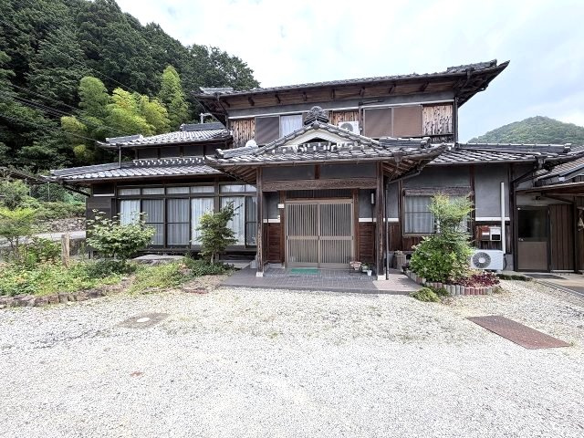 丹波市山南町岩屋の中古一戸建の外観