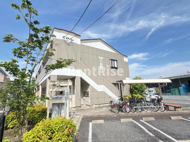 ルミナスハイムの駐車場|外観写真（昼）