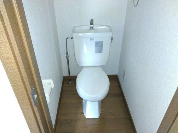 サンバレー D棟のトイレ