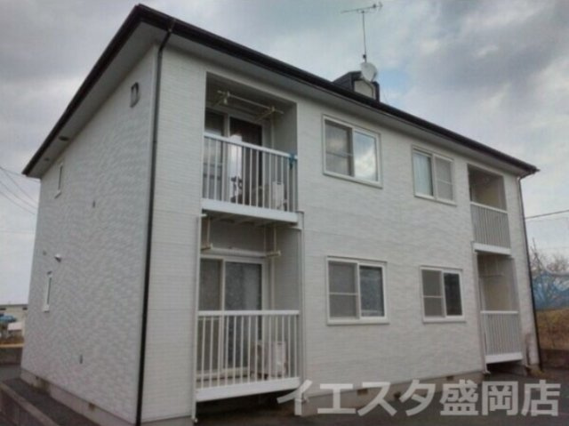 サンバレー D棟の外観
