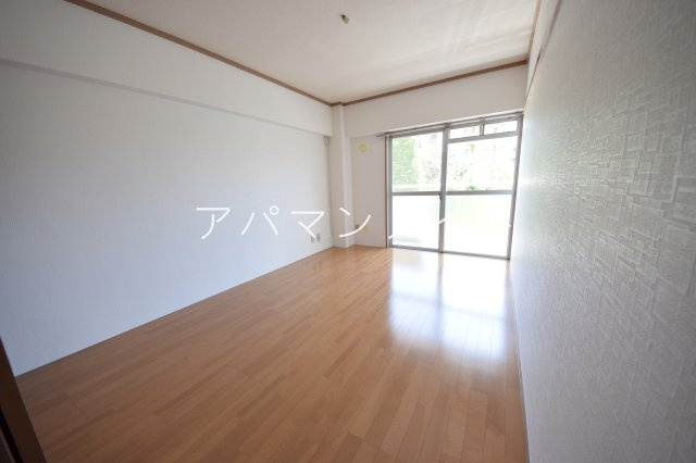 【居間・リビング】 | 第５山仁ビル | おしゃれな部屋です