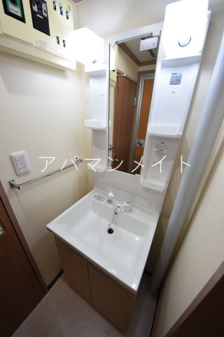 【洗面所】 | 第５山仁ビル | スペースのある洗面所