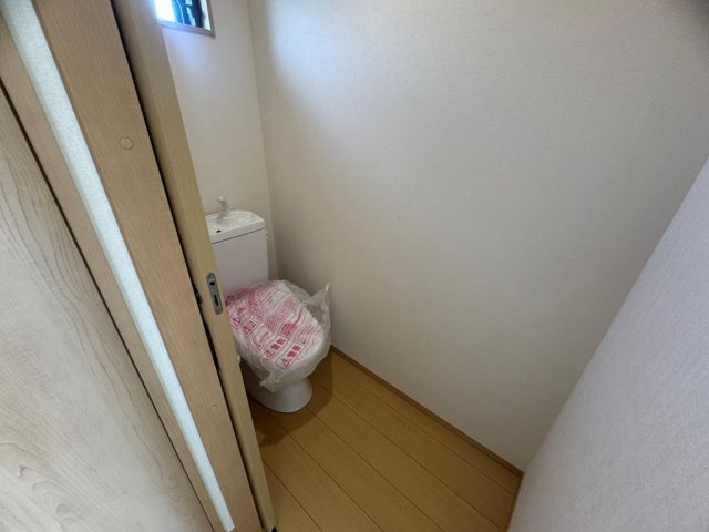 柳川市高島　新築オール電化3LDKのトイレ