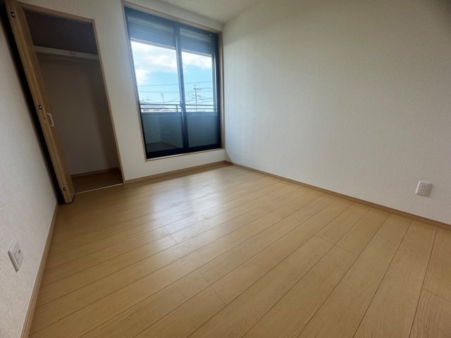 柳川市高島　新築オール電化3LDKの洋室
