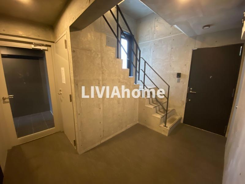 大田区大森東１丁目の賃貸マンションのエントランス