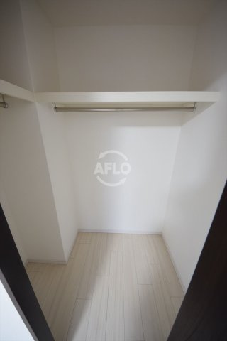 フォレストグレイス高井田Ⅰの収納|フォレストグレイス高井田Ⅰ　ウォークインクローゼット