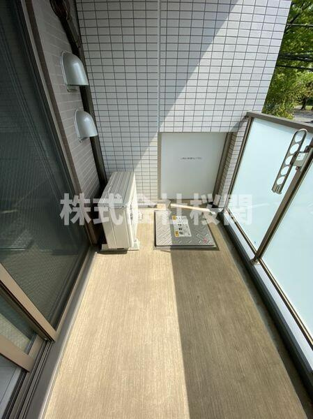 プロスタイルウェルス横浜天王町ＳＨＯＫＥＮ　Ｒｅｓｉｄｅｎｃｅのバルコニー