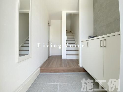 【仲介手数料０円】藤沢市片瀬4期　新築一戸建て　3号棟　全3棟の玄関|藤沢市片瀬4期　新築一戸建て　3号棟　全3棟