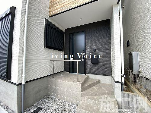 【仲介手数料０円】藤沢市片瀬4期　新築一戸建て　3号棟　全3棟の玄関|藤沢市片瀬4期　新築一戸建て　3号棟　全3棟