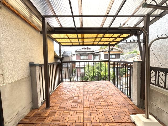 河内長野市向野町の一戸建てのバルコニー
