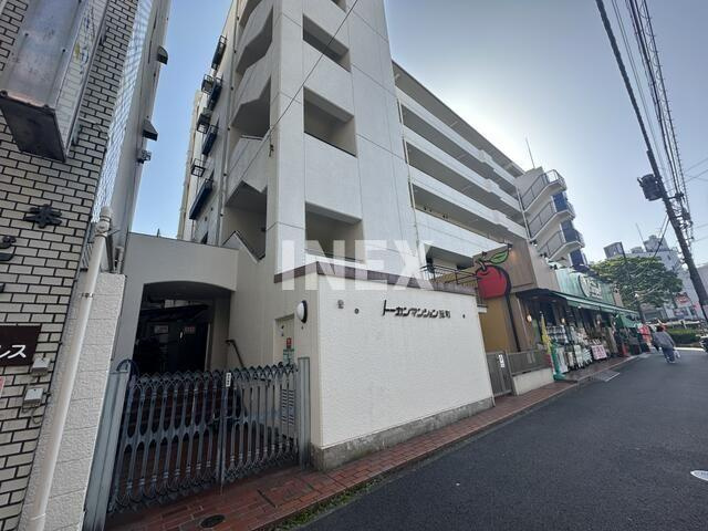 トーカンマンション反町の外観