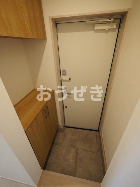 Ｂｅｌｌ　Ｃｒｅｓｔの玄関