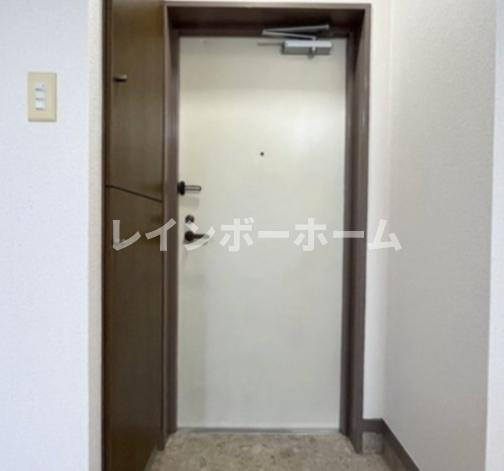 （仮称）朝霞マンションの玄関