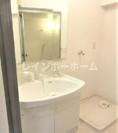 （仮称）朝霞マンションの独立洗面台