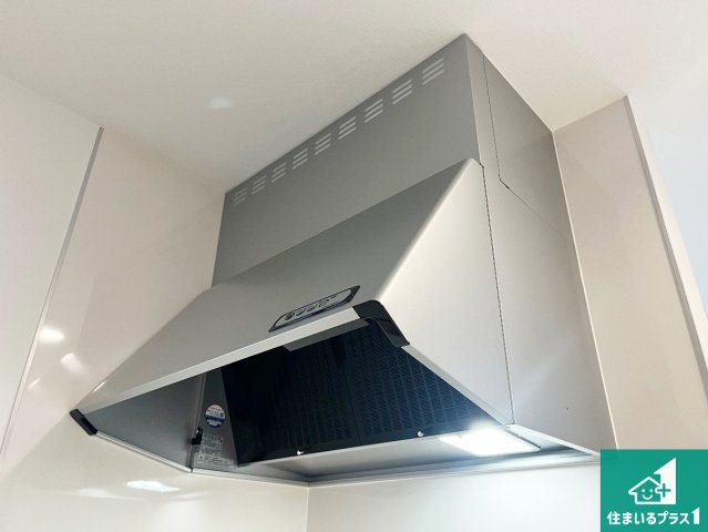 明石市大久保町八木　新築一戸建ての設備|汚れにくいスロットフィルタでお手入れラクラク！ＬＥＤ照明付き！