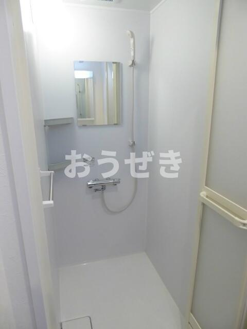 （ハーミットクラブハウスシリーズ）ブリティッシュクラブ宮川町のシャワールーム|一日の終わりには快適なバスタ…