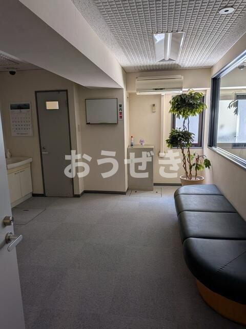ライオンズプラザ鶴見中央のロビー