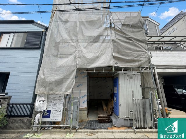 ■宝塚市南ひばりガ丘　新築一戸建ての外観|周辺は落ち着いた街並みの住宅地！子育てがしやすい住環境です！まだ未完成ですが、現地でしかわからない事もございます。是非一度ご覧ください。