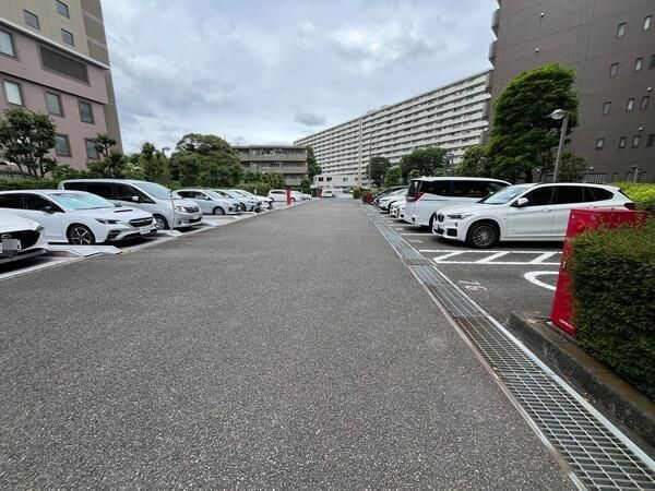 コートハウス千歳船橋の駐車場
