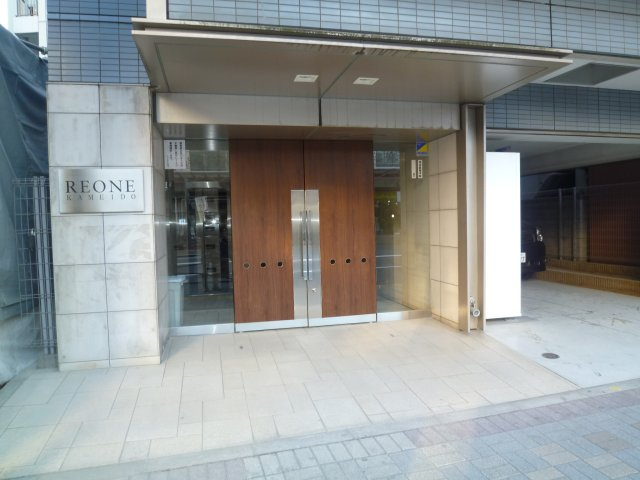レオーネ亀戸のエントランス