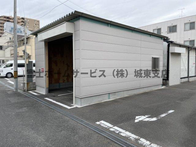 荒川プレハブ倉庫