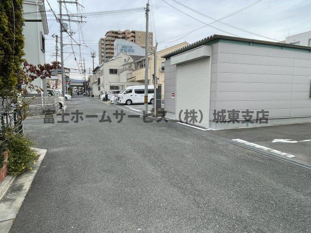 荒川プレハブ倉庫|北側前面道路5m
