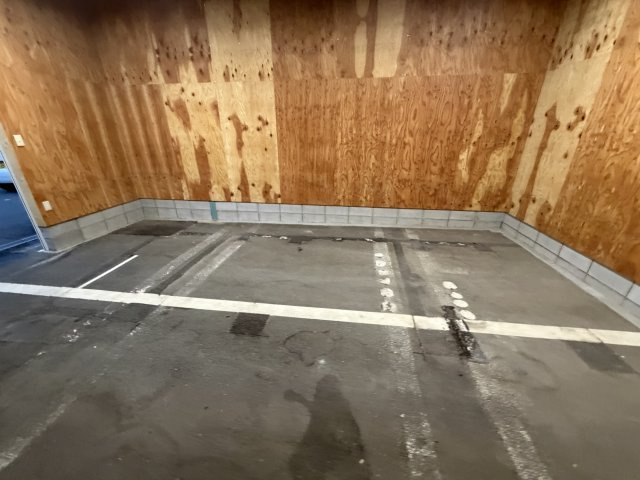荒川プレハブ倉庫