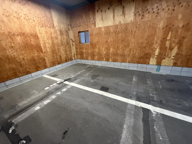 荒川プレハブ倉庫