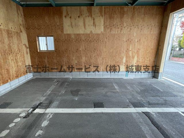 荒川プレハブ倉庫