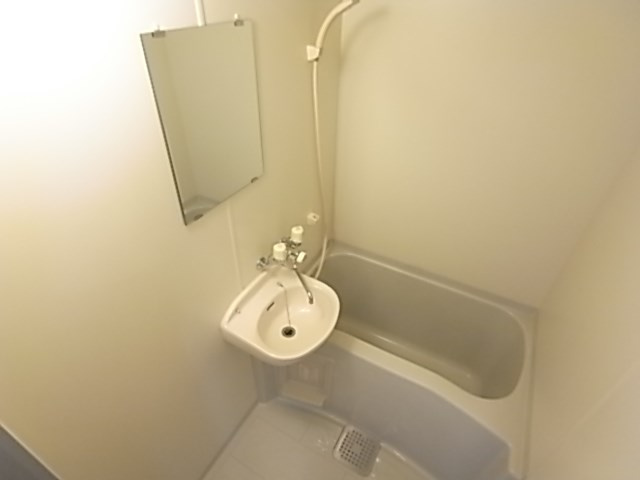 リーガル神戸元町の浴室