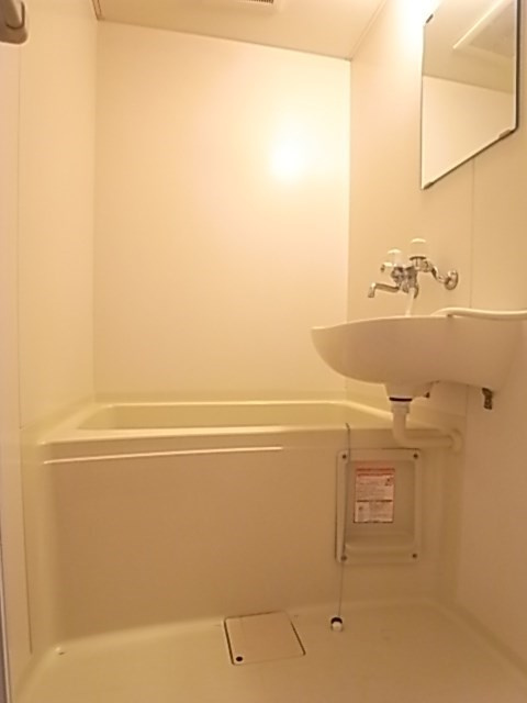 HU岩屋ハイツの浴室