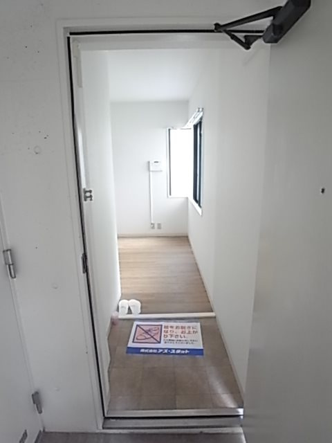 フラッツ塚口の玄関|ゆったりとした玄関です