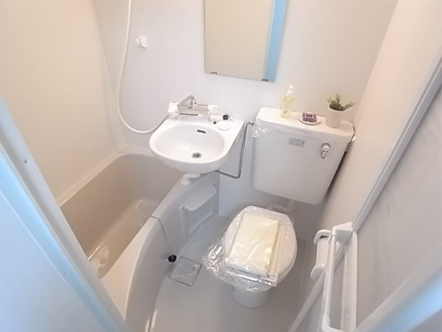 フラッツ塚口の浴室|お風呂です