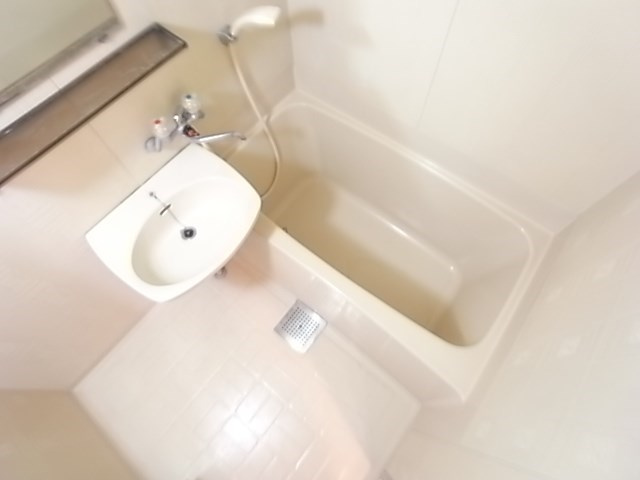 ライオンズマンション神戸元町の浴室