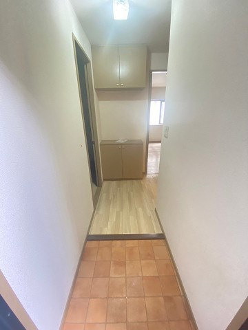 アネシス愛宕山Ⅰ棟の玄関