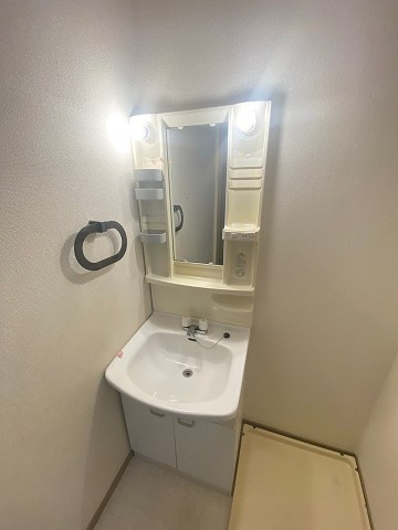 アネシス愛宕山Ⅰ棟の洗面所