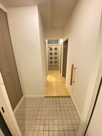 URシティハイツ西宮北口の玄関