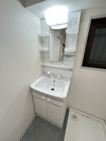 難波リーガルハウスの洗面所