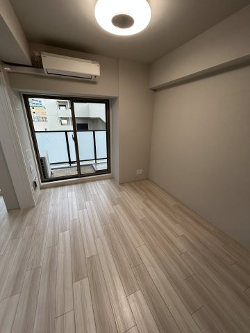 ソルテラスOSAKA塚本の寝室|落ち着いて過ごせるお部屋なので、寝室にいかがでしょうか