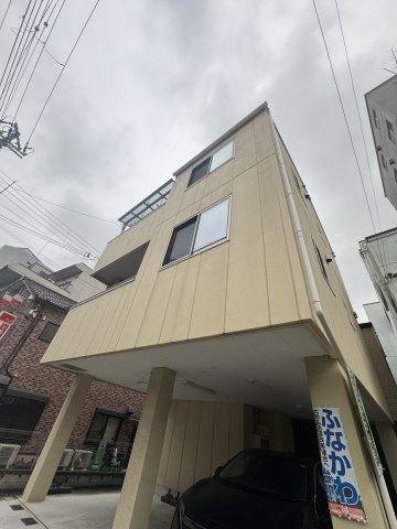 KNビルの外観
