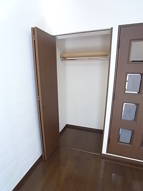 HU岩屋ハイツの収納