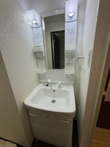 ポコアポコ芦屋の洗面所
