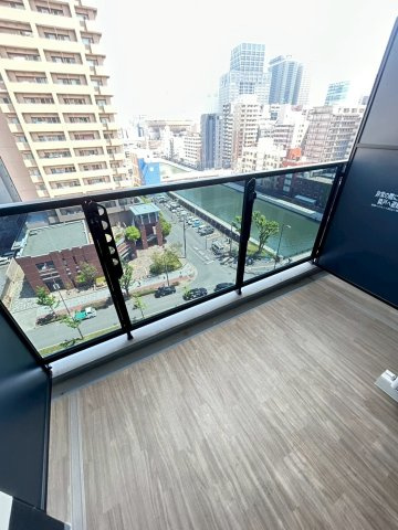 RJRプレシア南堀江のバルコニー